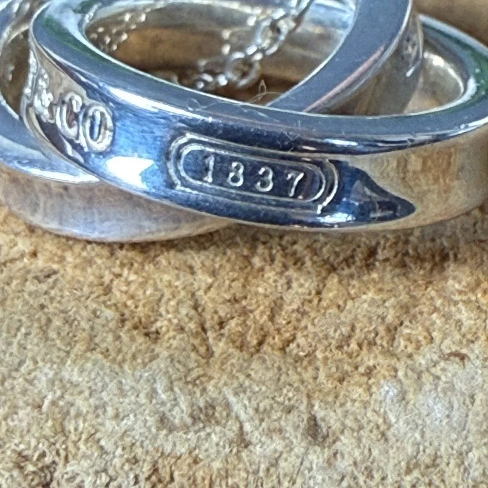 Tiffany 1837 Interlocking Circle Necklace - Picture 2 of 5